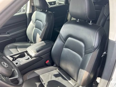 Certified 2023 Nissan Pathfinder SL w/ SL Premium Package AWD/4WD image 13