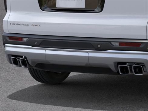 New 2026 Chevrolet Traverse LT w/ Driver Confidence Package image 14