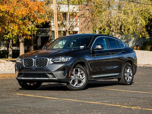 Used 2023 BMW X4 xDrive30i w/ Premium Package image 1
