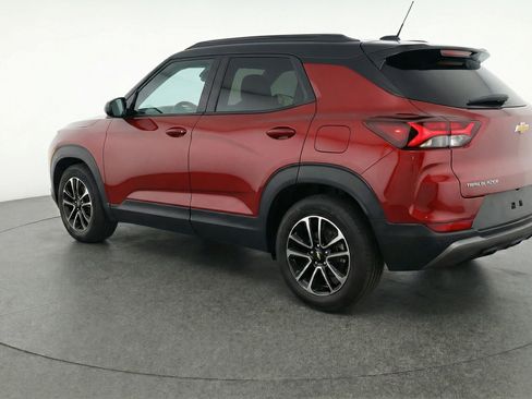 Used 2025 Chevrolet TrailBlazer LT image 6