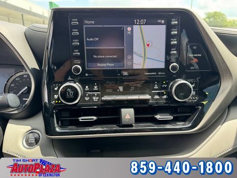 Used 2020 Toyota Highlander Limited AWD/4WD image 5