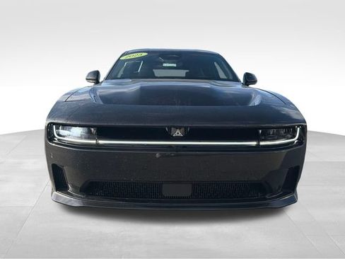 Used 2025 Dodge Charger Daytona Scat Pack w/ Track Pack AWD/4WD image 2