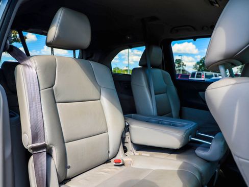 Used 2015 Honda Odyssey Touring image 12