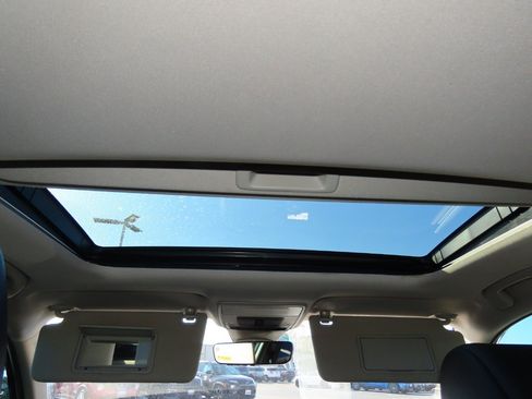 Used 2022 Honda Civic Touring image 18