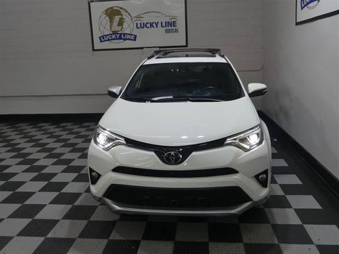 Used 2016 Toyota RAV4 SE w/ Advanced Technology Package AWD/4WD image 3