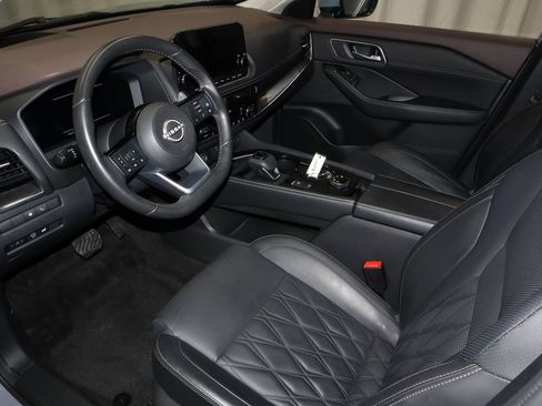 Certified 2023 Nissan Rogue Platinum w/ Platinum Premium Package image 26