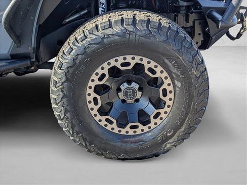 Used 2015 Jeep Wrangler Sport image 21