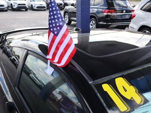 Used 2014 Honda Civic Si image 10