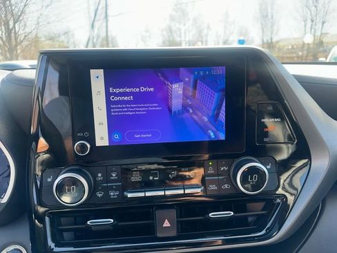 Used 2023 Toyota Highlander XLE image 40