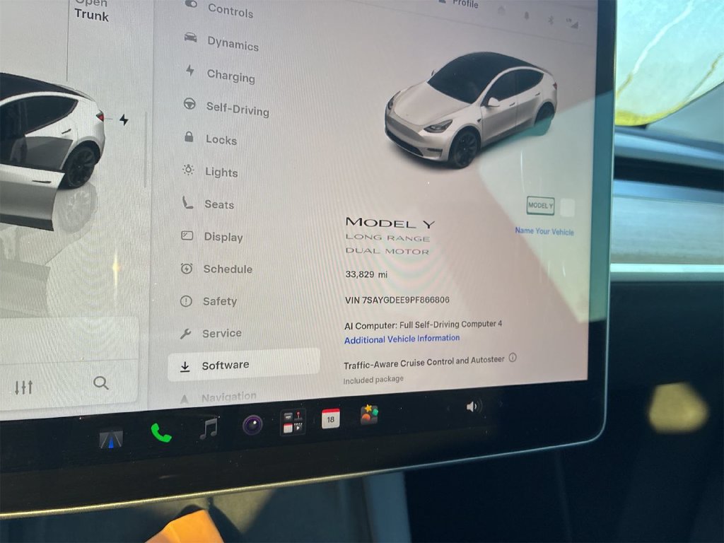 Used 2023 Tesla Model Y Long Range AWD/4WD image 5