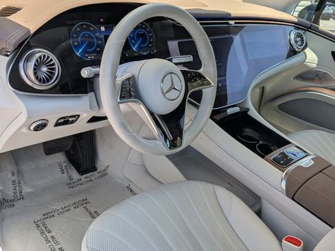 Certified 2023 Mercedes-Benz EQS 580 4MATIC Sedan image 10