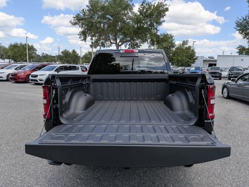 New 2026 RAM 1500 Express AWD/4WD image 12