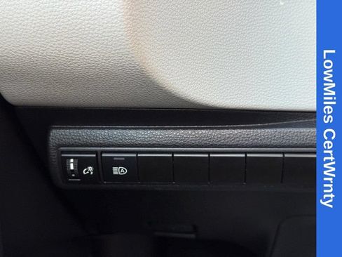 Used 2025 Toyota Corolla LE FWD image 29
