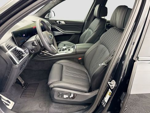 New 2026 BMW X7 M60i image 18
