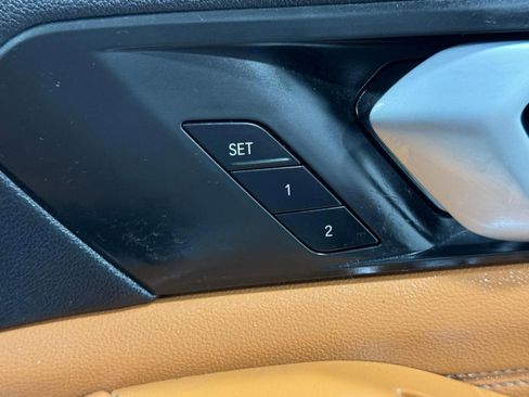 Used 2021 BMW X7 xDrive40i w/ Premium Package image 24