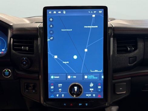 Certified 2024 Ford Expedition Max Limited AWD/4WD image 18