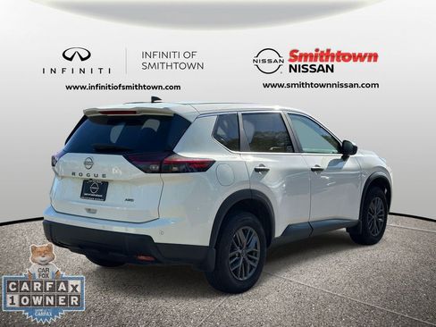 Used 2025 Nissan Rogue S AWD/4WD image 8