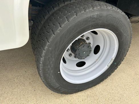 New 2024 Ford F550 4x4 SuperCab Super Duty image 13