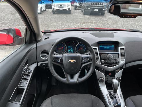 Used 2016 Chevrolet Cruze LT FWD image 27