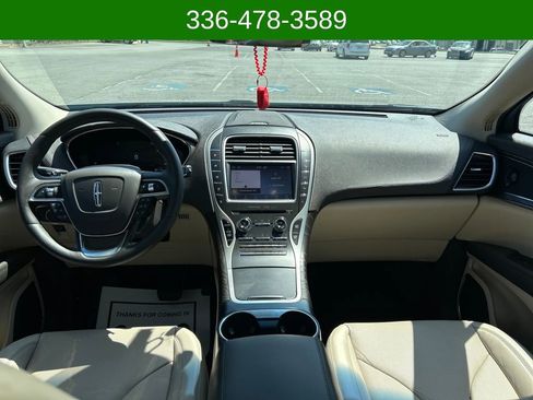 Used 2020 Lincoln Nautilus Reserve w/ Equipment Group 201A image 12