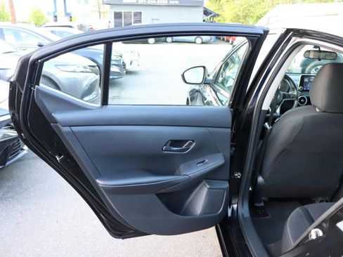 Used 2024 Nissan Sentra SV FWD image 23