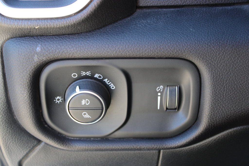 Used 2024 RAM 3500 Big Horn AWD/4WD image 28