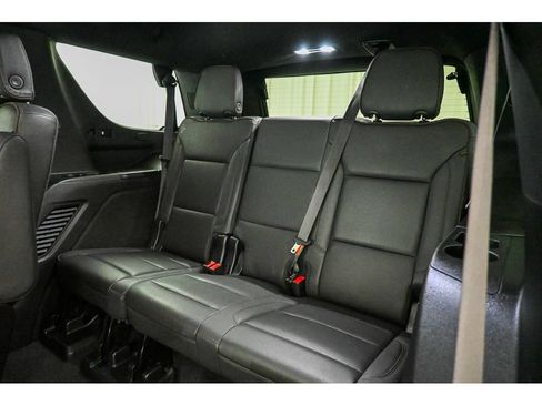 Used 2023 Chevrolet Tahoe High Country AWD/4WD image 23