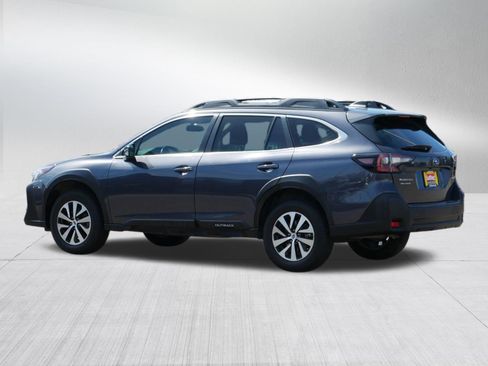 Used 2024 Subaru Outback Premium AWD/4WD image 5