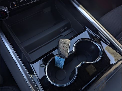 New 2026 Chevrolet Suburban LS AWD/4WD image 27