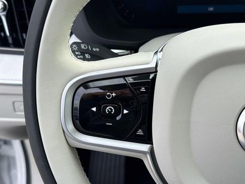 New 2026 Volvo XC60 B5 Ultra w/ Climate Package image 26