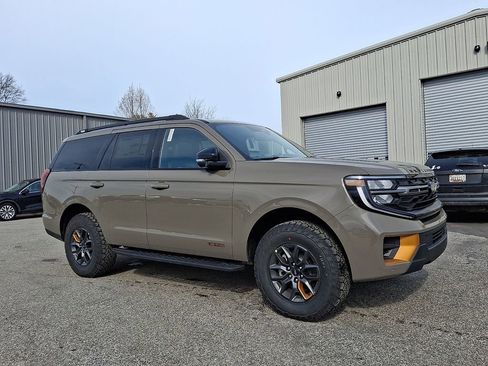 New 2026 Ford Expedition Tremor image 1