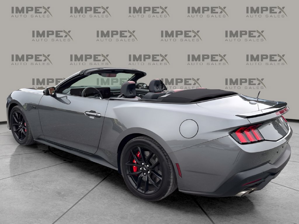 Used 2025 Ford Mustang GT Premium RWD image 3