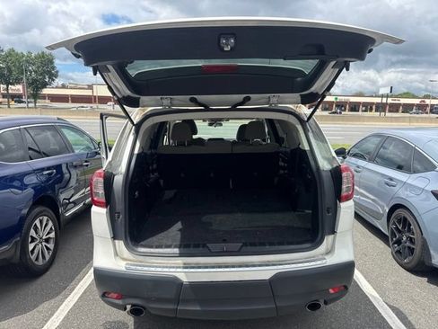 Used 2019 Subaru Ascent Premium AWD/4WD image 17