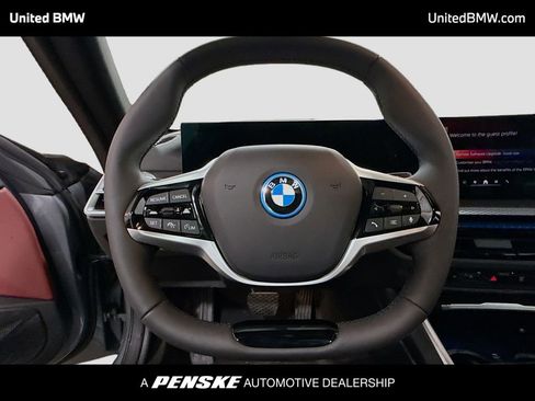 Used 2025 BMW i4 xDrive40i image 6