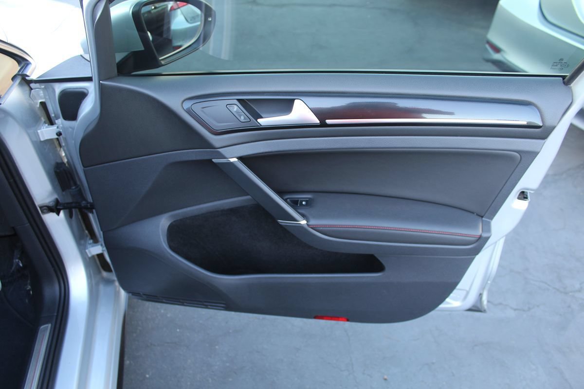 Used 2016 Volkswagen GTI S FWD image 21
