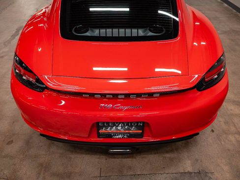 Used 2022 Porsche 718 Cayman RWD image 38