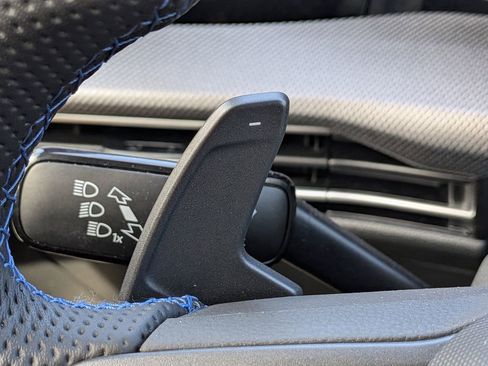 Used 2026 Volkswagen Golf image 30