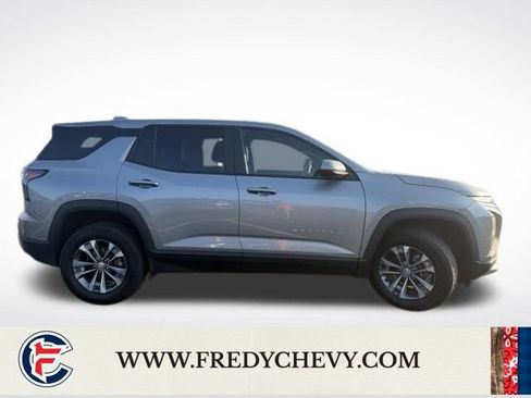Used 2026 Chevrolet Equinox LT w/ Convenience Package II AWD/4WD image 4