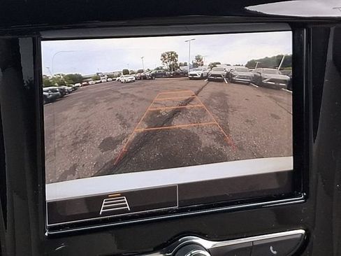 Used 2023 Chevrolet Traverse LS AWD/4WD image 13