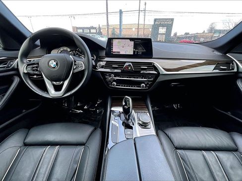 Used 2018 BMW 530i xDrive image 17