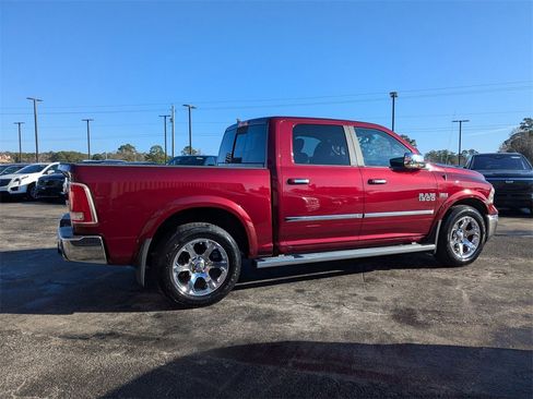 Used 2017 RAM 1500 Laramie w/ Convenience Group image 5