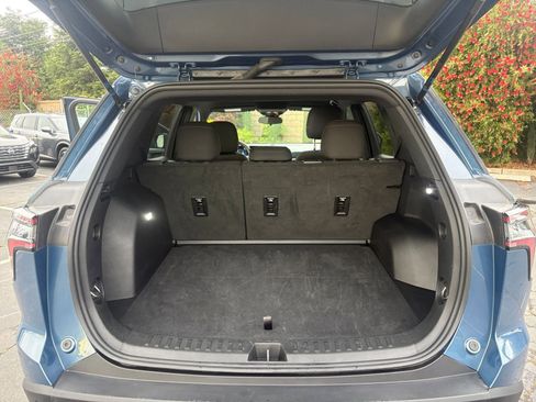 Used 2025 Chevrolet Equinox LT image 32