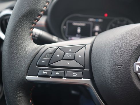 New 2025 Nissan Versa SR w/ Trunk Package image 22