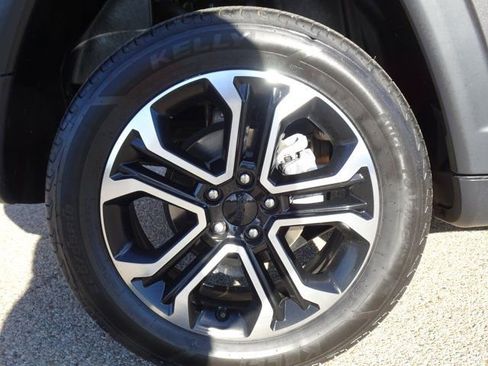 Used 2022 Jeep Compass Limited image 26