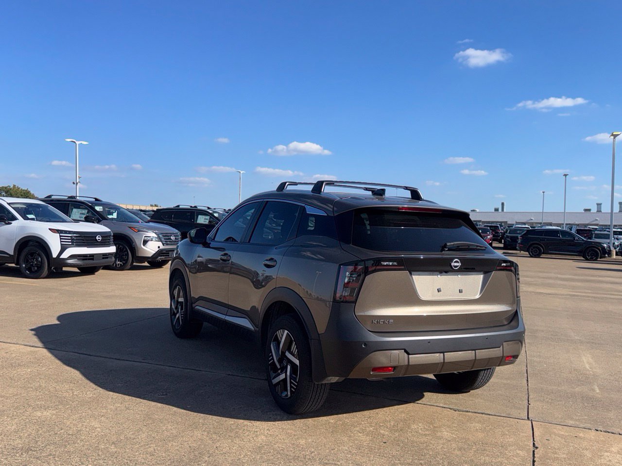 Used 2026 Nissan Kicks SV w/ Cold Weather Package FWD image 19