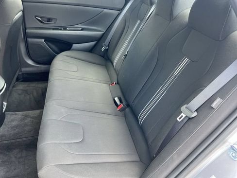 Certified 2025 Hyundai Elantra Sport FWD image 29