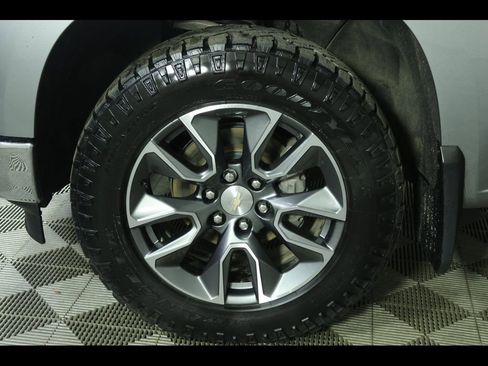 Used 2023 Chevrolet Silverado 1500 LT w/ Protection Package AWD/4WD image 13