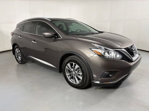 Used 2015 Nissan Murano SL w/ SL Technology Package FWD image 2