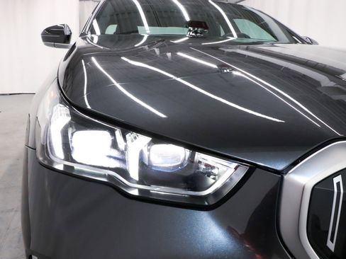 Used 2025 BMW 540i xDrive image 47