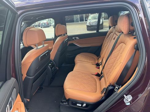 Used 2024 BMW X7 xDrive40i w/ Executive Package image 20